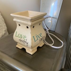 Live laugh love wax warmer